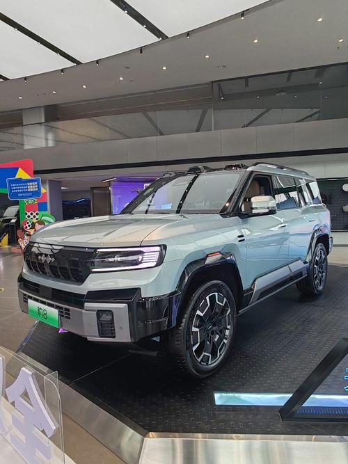佛山161比亚迪方程豹硬派越野的爆款，英菲尼迪35周年与你共成长